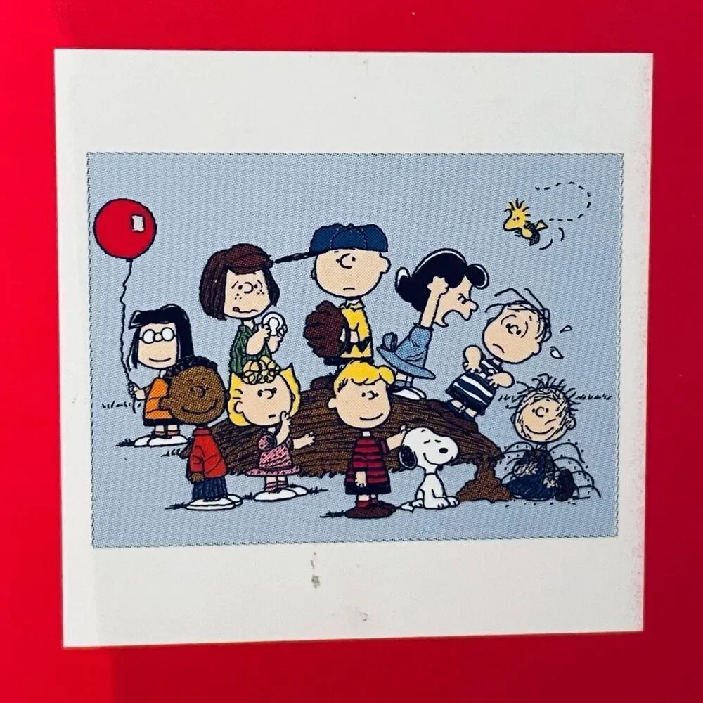 New in box Snoppy & friends Cards include 20 cards & envelopes in 4 designs